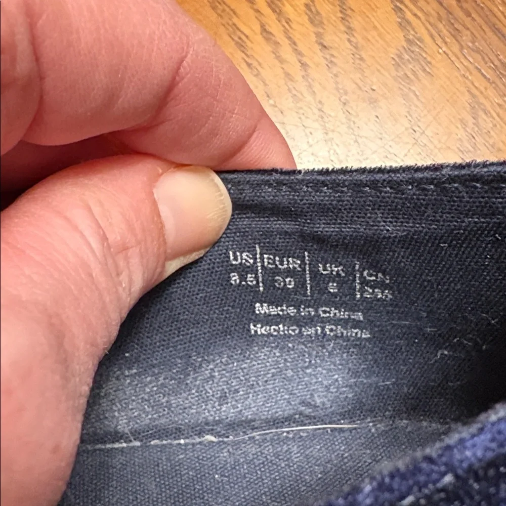 Gap 8.5 Men's navy blue Velvet Slip-On boat Shoes